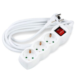 Cable alargador blanco con 3 tomas e interruptor (5 m)